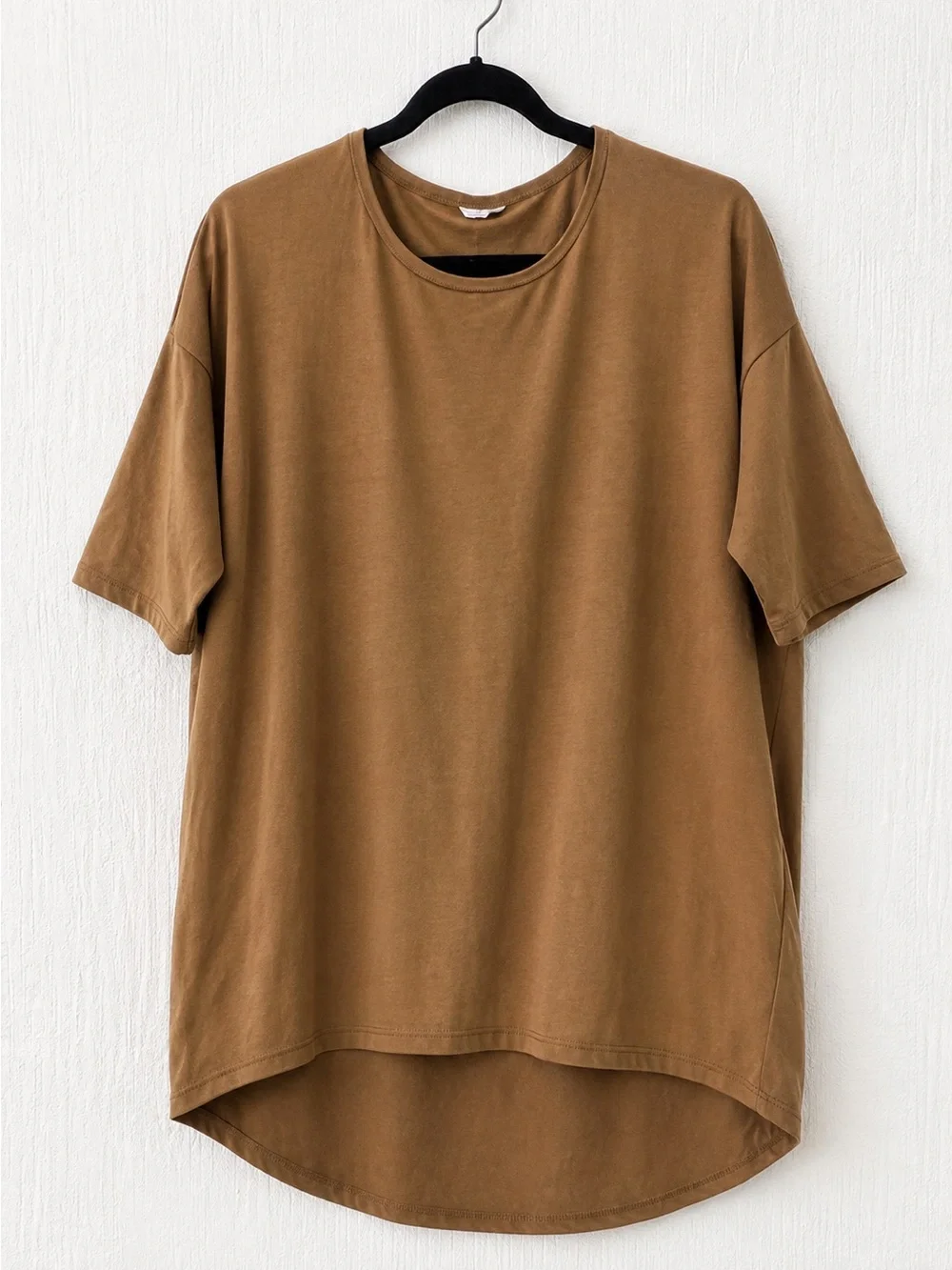 Mens Short Sleeve Crewneck T-Shirt in Brown